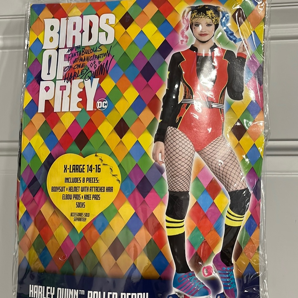 Harley Quinn Roller Derby Halloween Costume for Women, Birds of Prey, - Picture 5 of 7